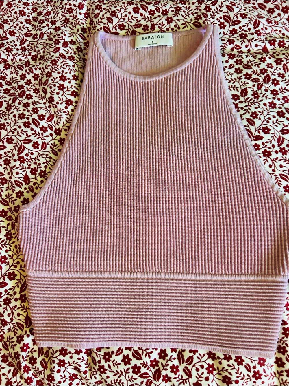 Aritzia crop top 💜